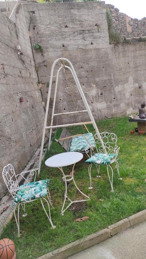 Apartament Volca Aiguanegra Sant Joan les Fonts Eksteriør billede